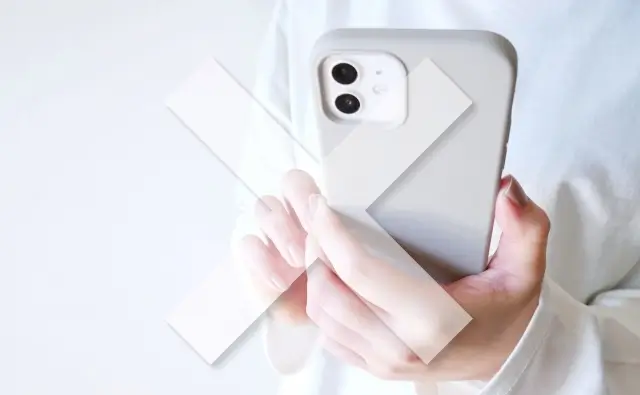 スマホでキャンセルしている様子