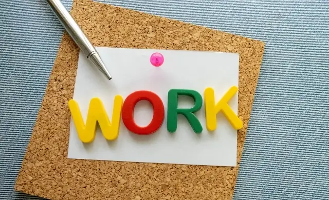 workと書かれたボード